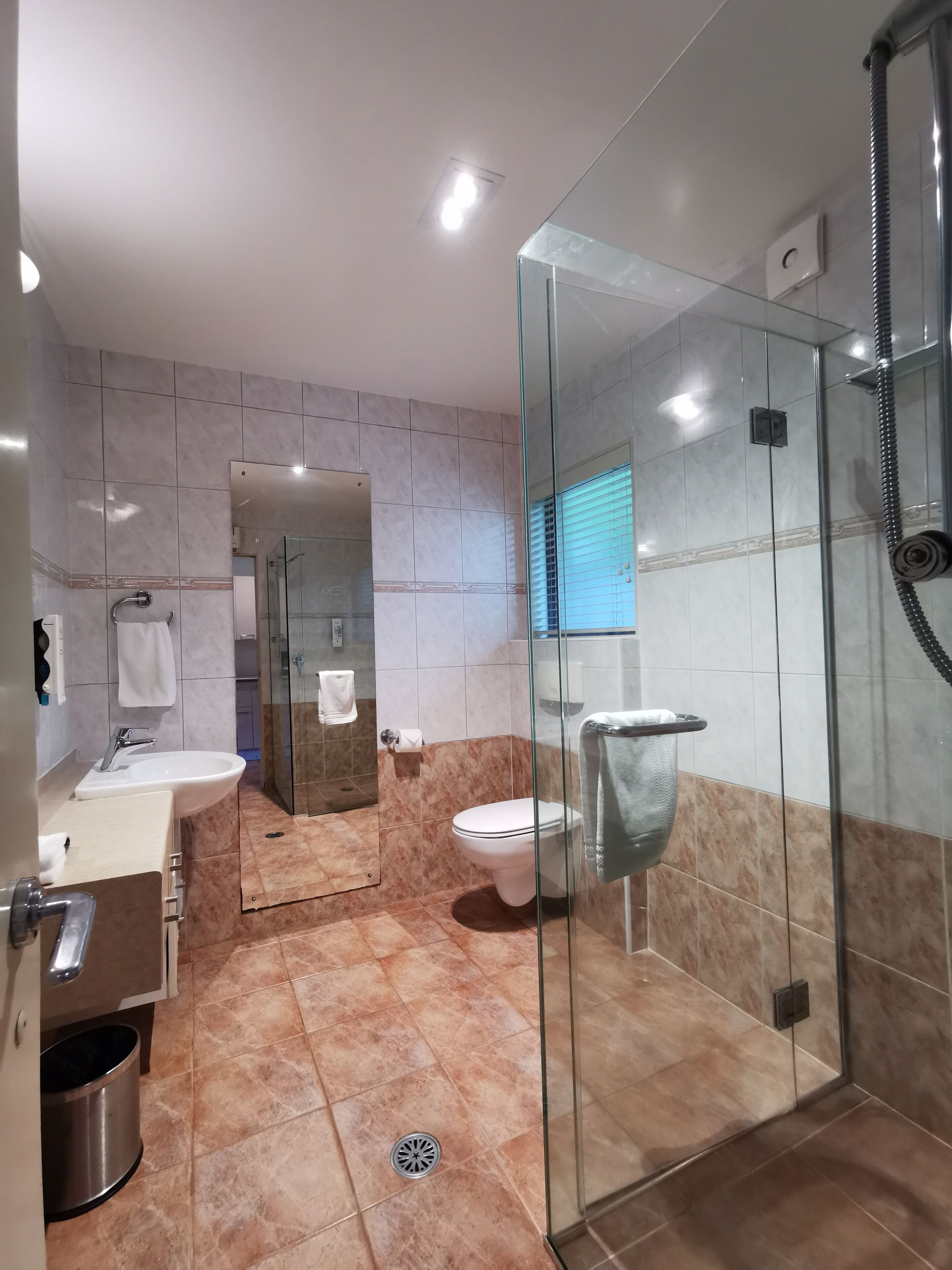 Two Bedroom Apartment - with Shower | Bathroom | Hair dryer, towels, soap, shampoo
