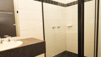 Shower, towels