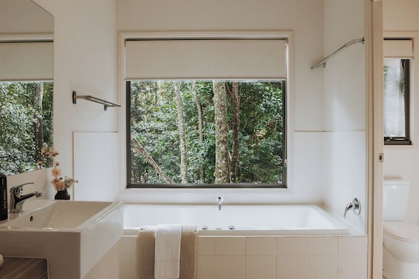Standard Villa, River View | Bathroom | Separate tub and shower, jetted tub, rainfall showerhead