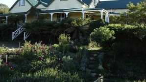 Exterior - Green Gables Bed and Breakfast (Tilba Tilba)