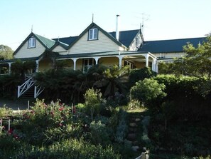 Exterior - Green Gables Bed and Breakfast (Tilba Tilba)
