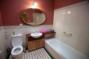 Bathroom - Green Gables Bed and Breakfast (Tilba Tilba)