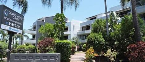 Standard Apartment, 2 Bedrooms, Non Smoking, Kitchen (apartment) | Front of property