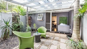 Kamar Standar, balkon (Semillon Queen Spa) | Teras/patio