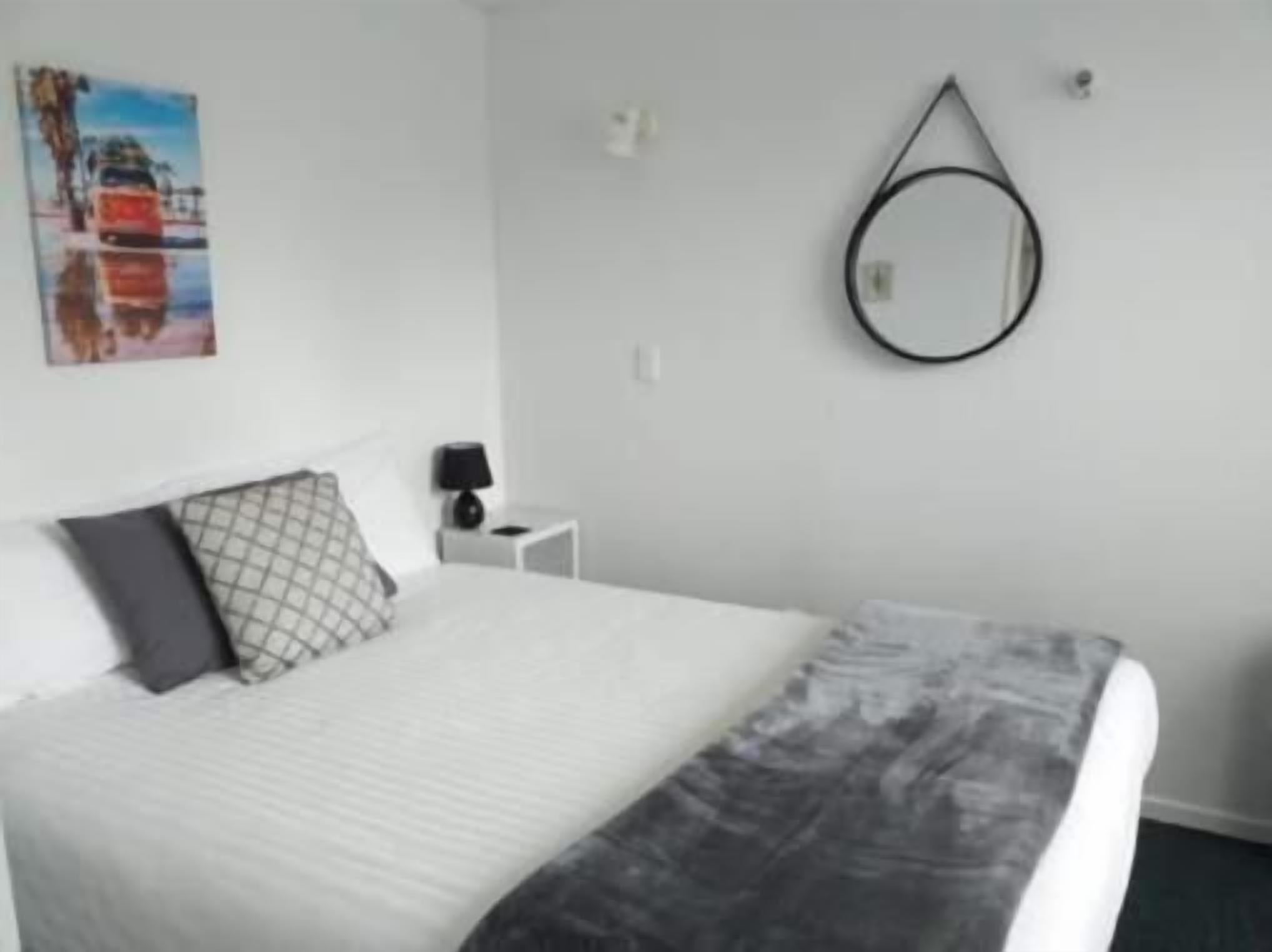 Iron/ironing board, free WiFi