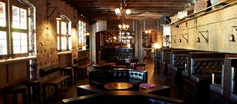 Stay at Hotel Steyne