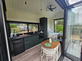 小屋, 1 张大床, 山景, 山腰 | 免费 WiFi、床单