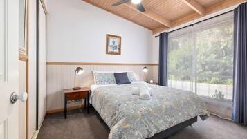 Deluxe Apartment, 2 Bedrooms, Non Smoking, Kitchen (Deluxe Spa Cottage 2)