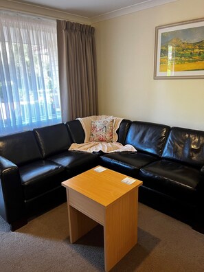 Téléviseur à écran plat de 40 po avec télévision numérique, téléviseur