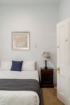 Interior - Seaview House (Queenscliff)