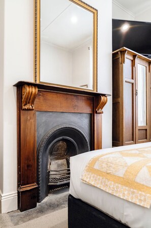 Interior - Seaview House (Queenscliff)