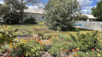 Superior Twin Room, 2 Bedrooms, Non Smoking, 2 Bathrooms | Pool