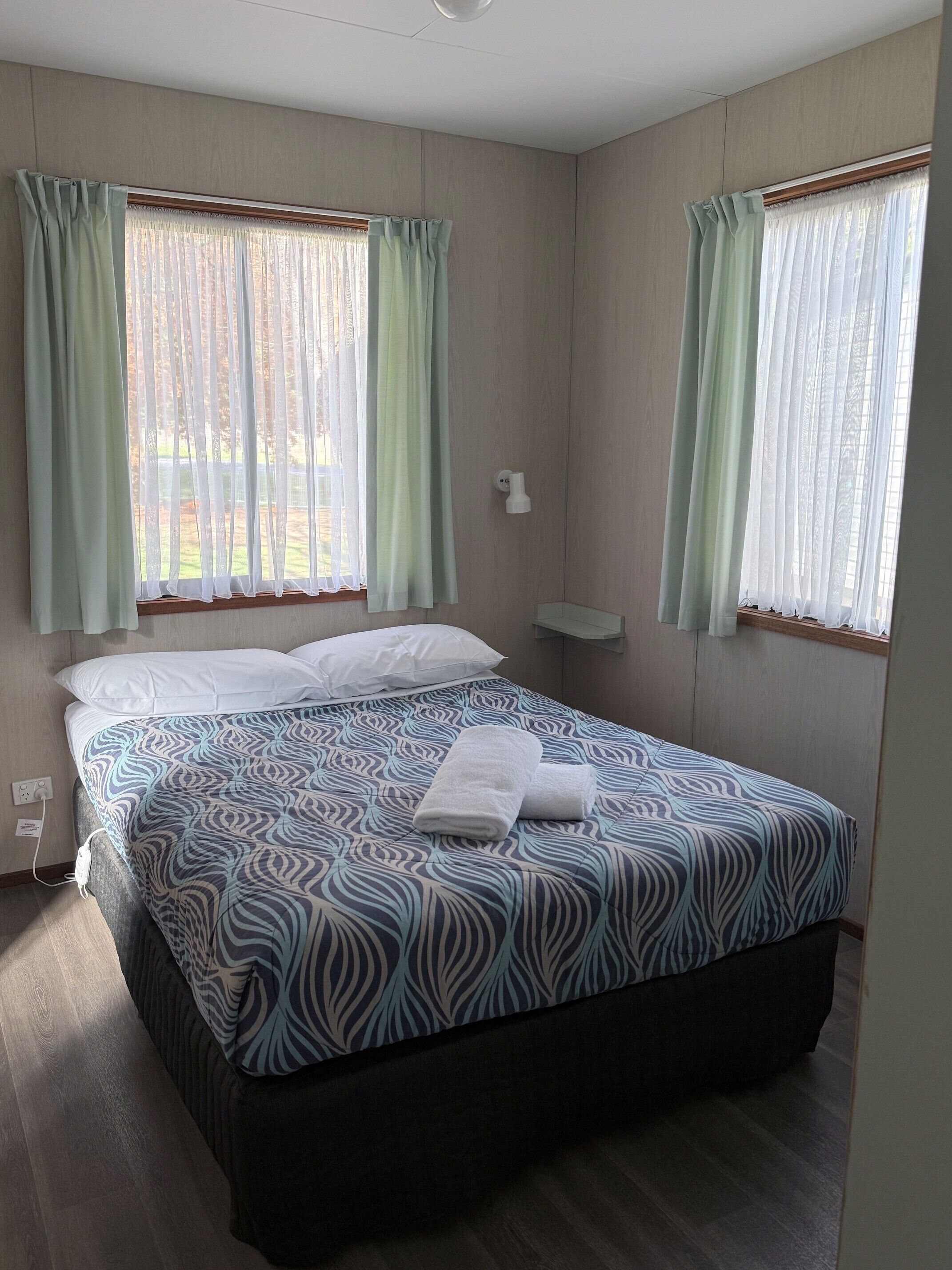 Classic Cabin, Non Smoking, Kitchenette (Superior One Bedroom)