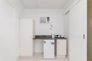 Chambre Standard, 1 grand lit (Queen Room) | Coin séjour