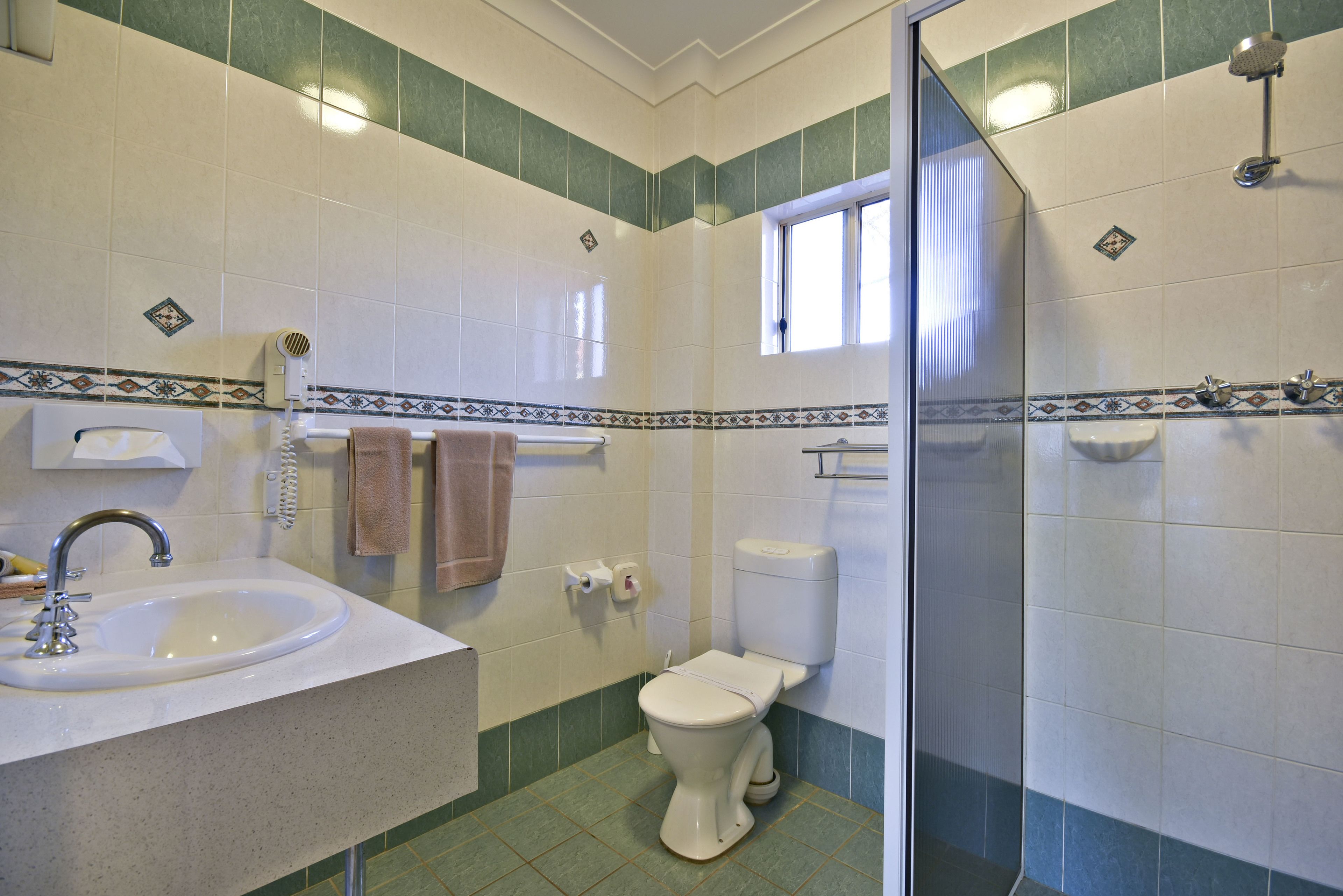 Queen Room 3 | Bathroom