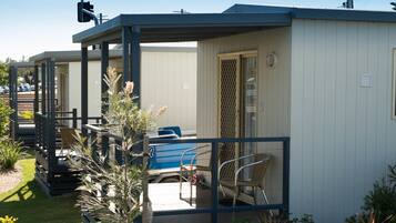 Lilly Pilly Cabin (Studio) | Terrace/patio