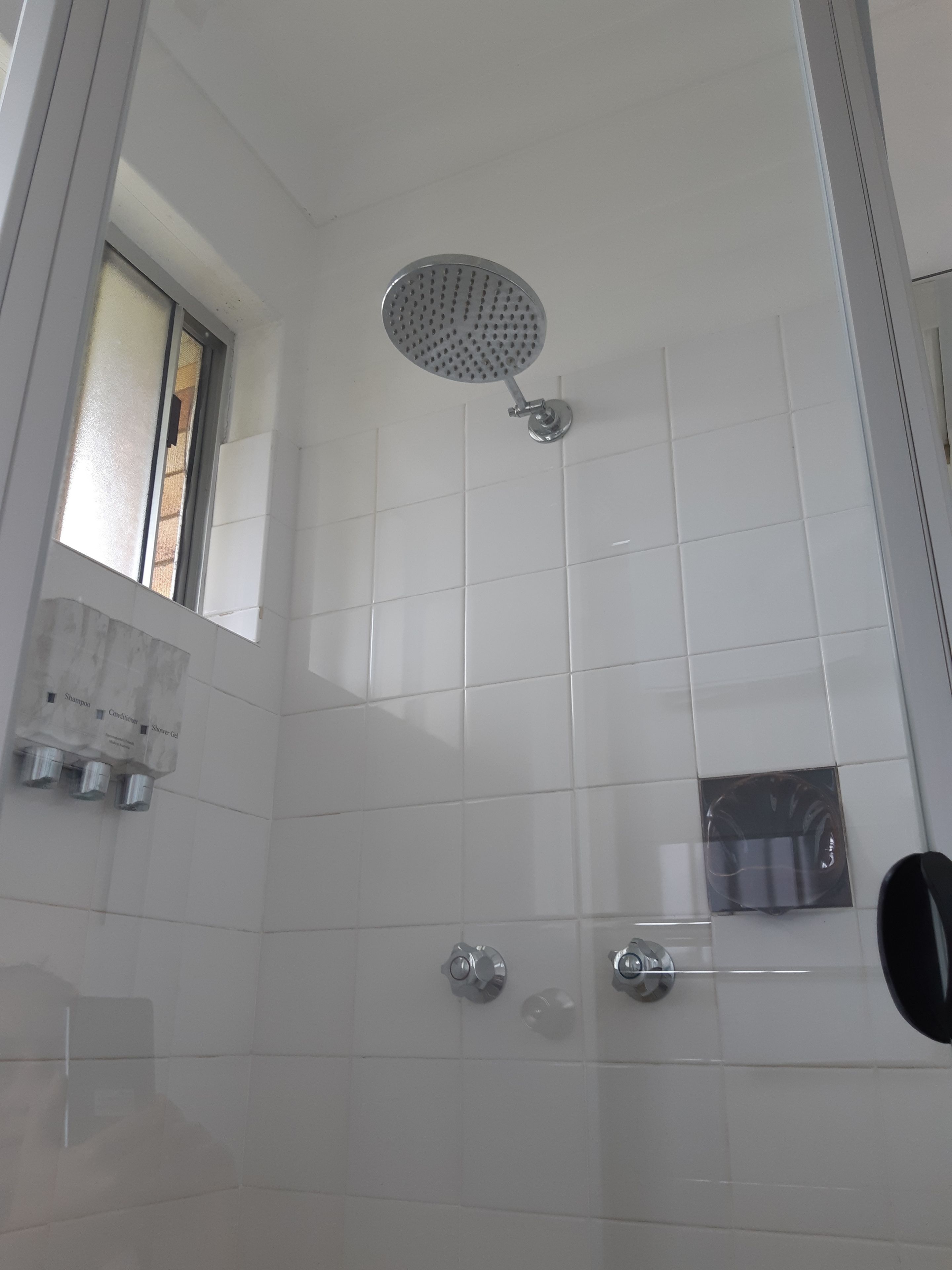 Standardzimmer, 1 Queen-Bett | Bügeleisen/Bügelbrett, kostenloses WLAN, Bettwäsche