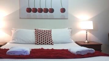 Deluxe Room, 1 Queen Bed