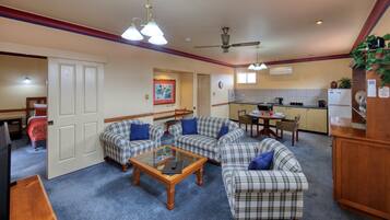 Suite Exécutive, non-fumeur, coin cuisine (Executive King Suite) | Coin séjour