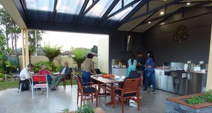 Golden Chain Tower Motor Inn