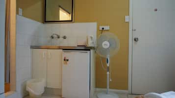 ๋๋ธ๋ฃธ (Double Ensuite) | ์ฑ
์, ๋ค๋ฆฌ๋ฏธ/๋ค๋ฆฌ๋ฏธํ, ๋ฌด๋ฃ WiFi, ์นจ๋ ์ํธ