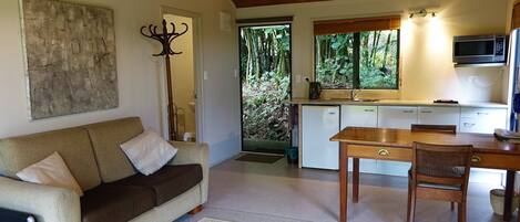 Standard Suite, 1 Bedroom, Non Smoking, Kitchenette (Cottage) | Living room