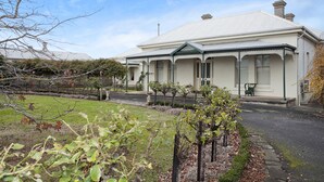 Unclassified image, 4 of 28, button - Merton Manor Exclusive Bed And Breakfast (Warrnambool)