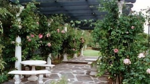 Unclassified image, 3 of 28, button - Merton Manor Exclusive Bed And Breakfast (Warrnambool)