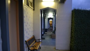 Property grounds - Corio Bay Motel (Corio)