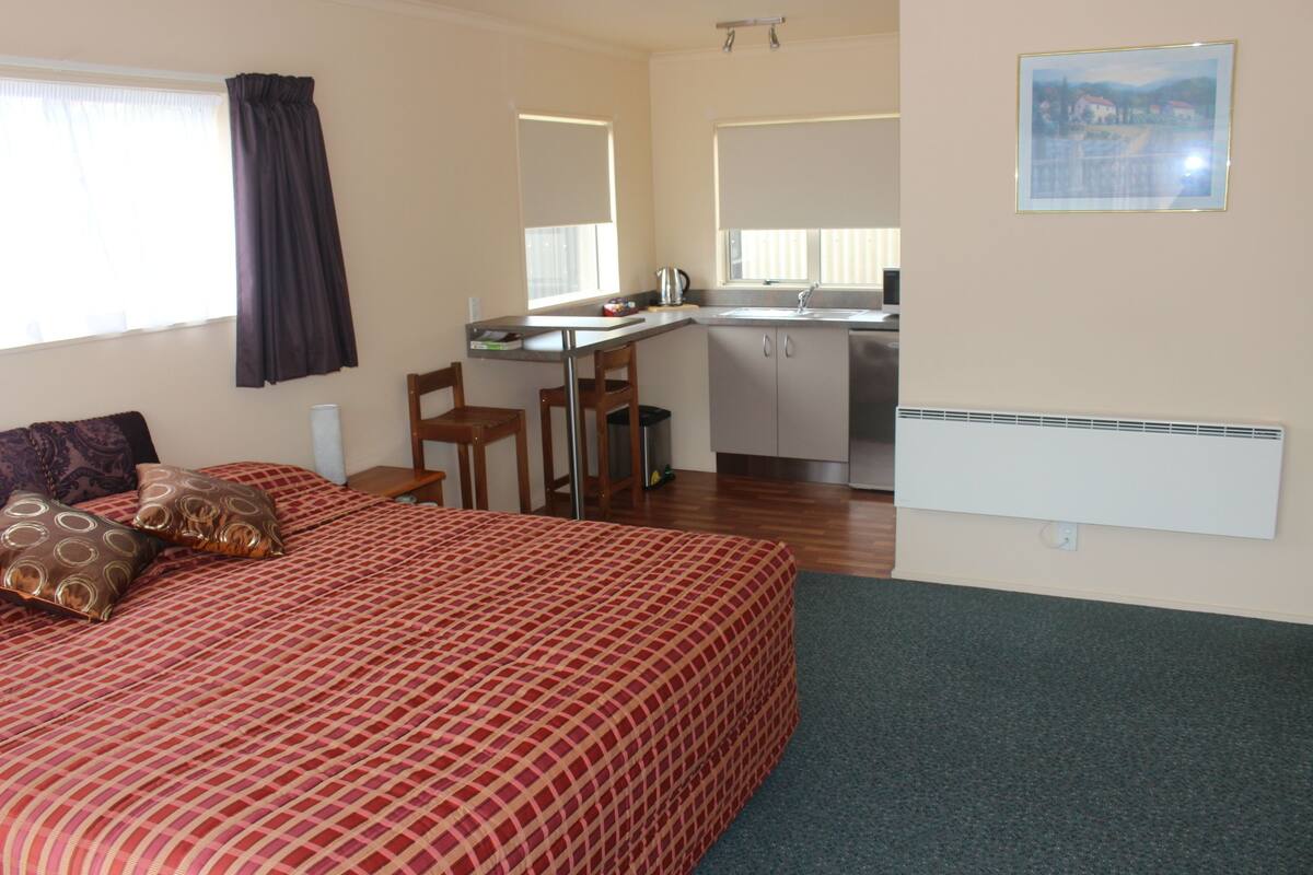 Standard Studio, Non Smoking, Kitchenette (Super King - unit 1)