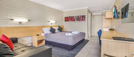 Quarto executivo, para não fumantes, cozinha americana (Executive King) | 1 quarto, ferros/tábuas de passar roupa, Wi-Fi de cortesia