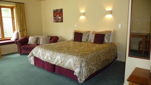 Blackout curtains, free WiFi - Harrogate Gardens Motel Hanmer Springs (Hanmer Springs)
