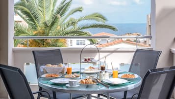 Luxury Studio, Ocean View | Balcony