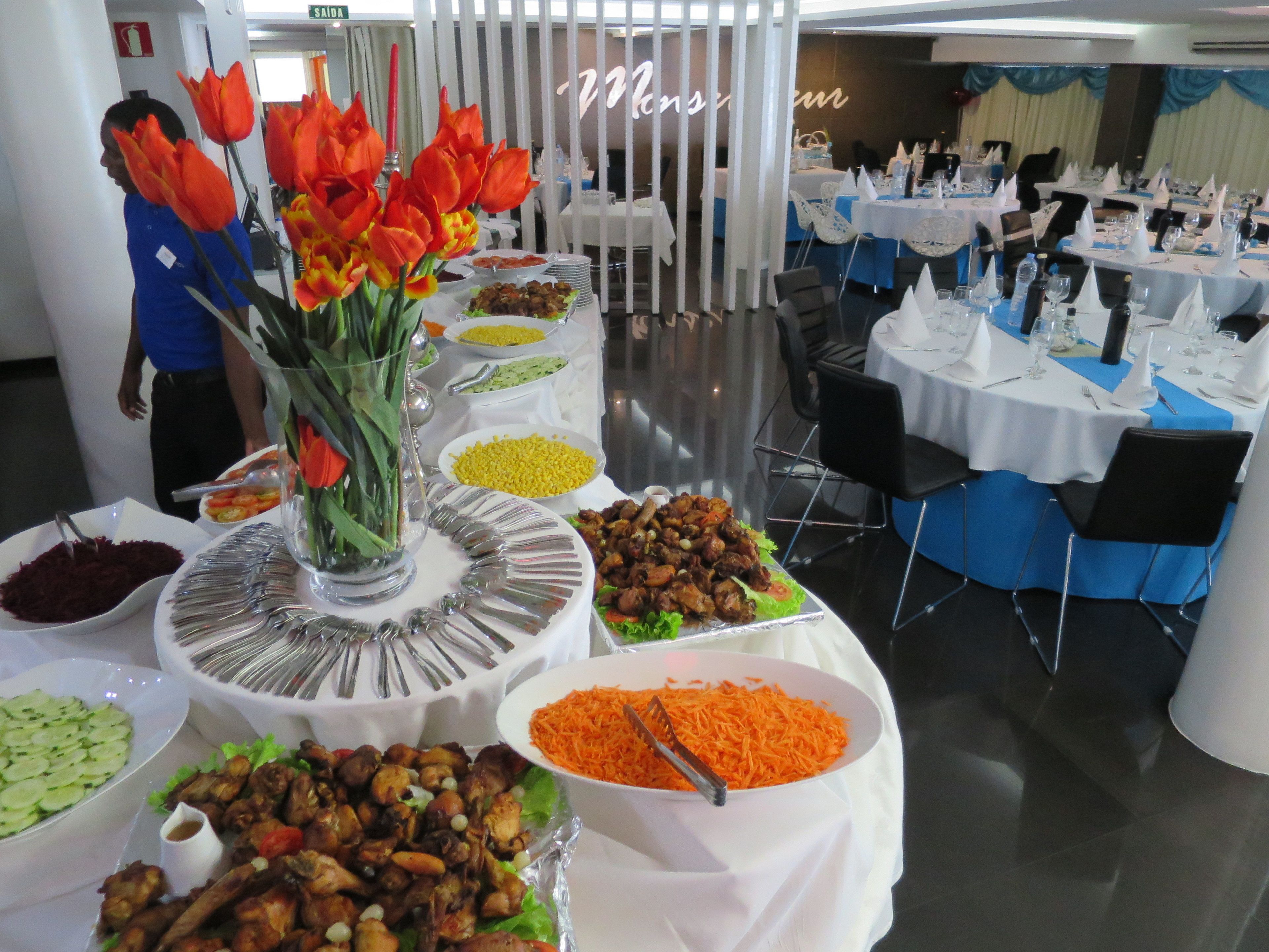 breakfast, lunch and dinner served