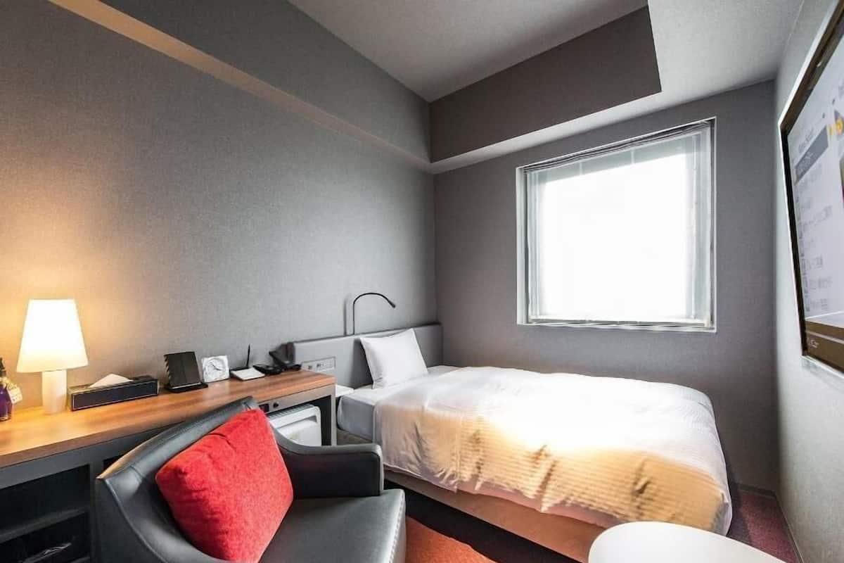 Down comforters, soundproofing, iron/ironing board, free WiFi