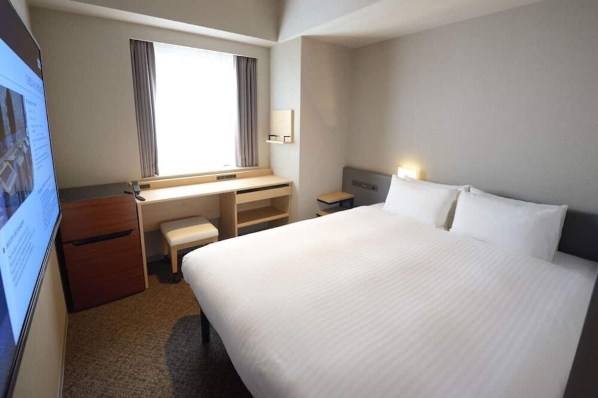 Couette en duvet d'oie, chambres insonorisées, fer et planche à repasser