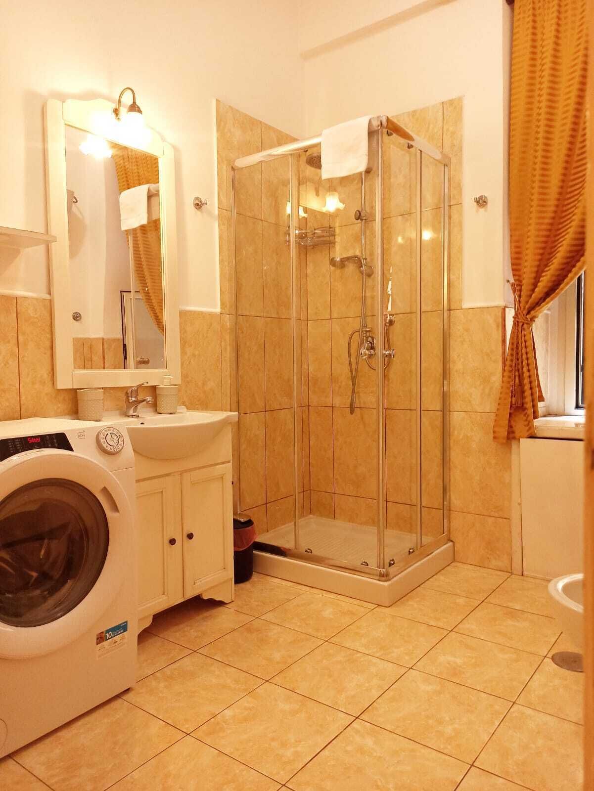 Foto - Domina Popolo