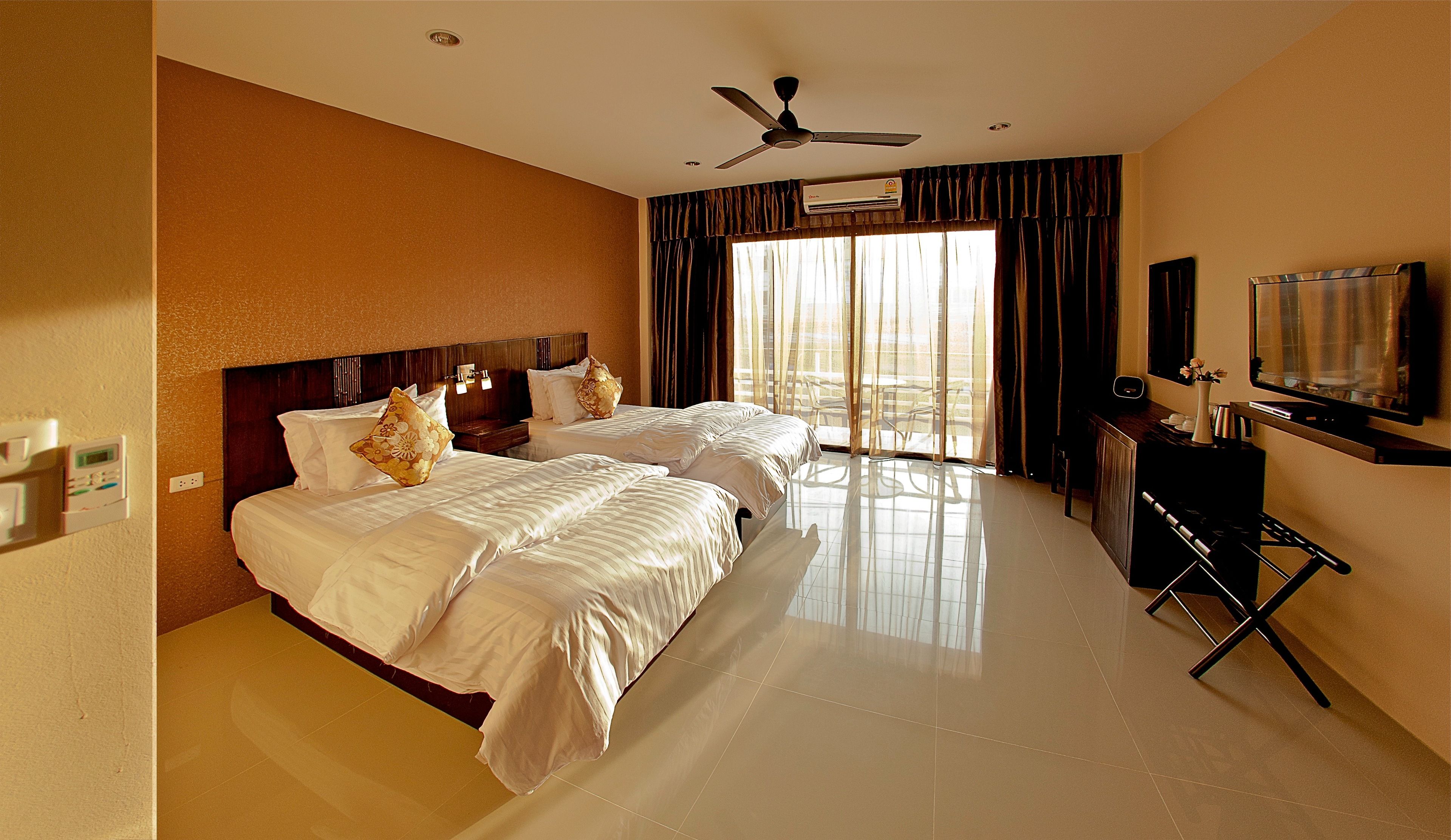 Literie de qualité supérieure, coffres-forts dans les chambres