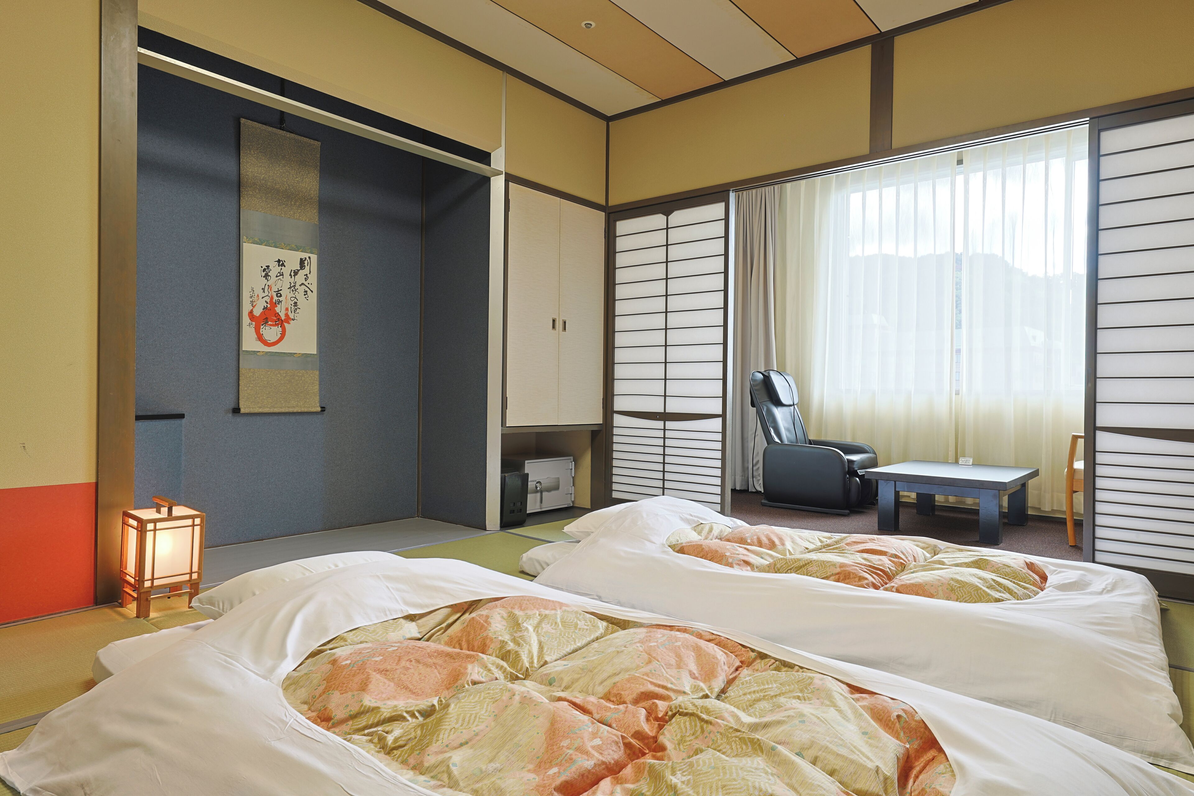 Coffre-fort, fer et planche à repasser, accès au Wi-Fi (inclus)