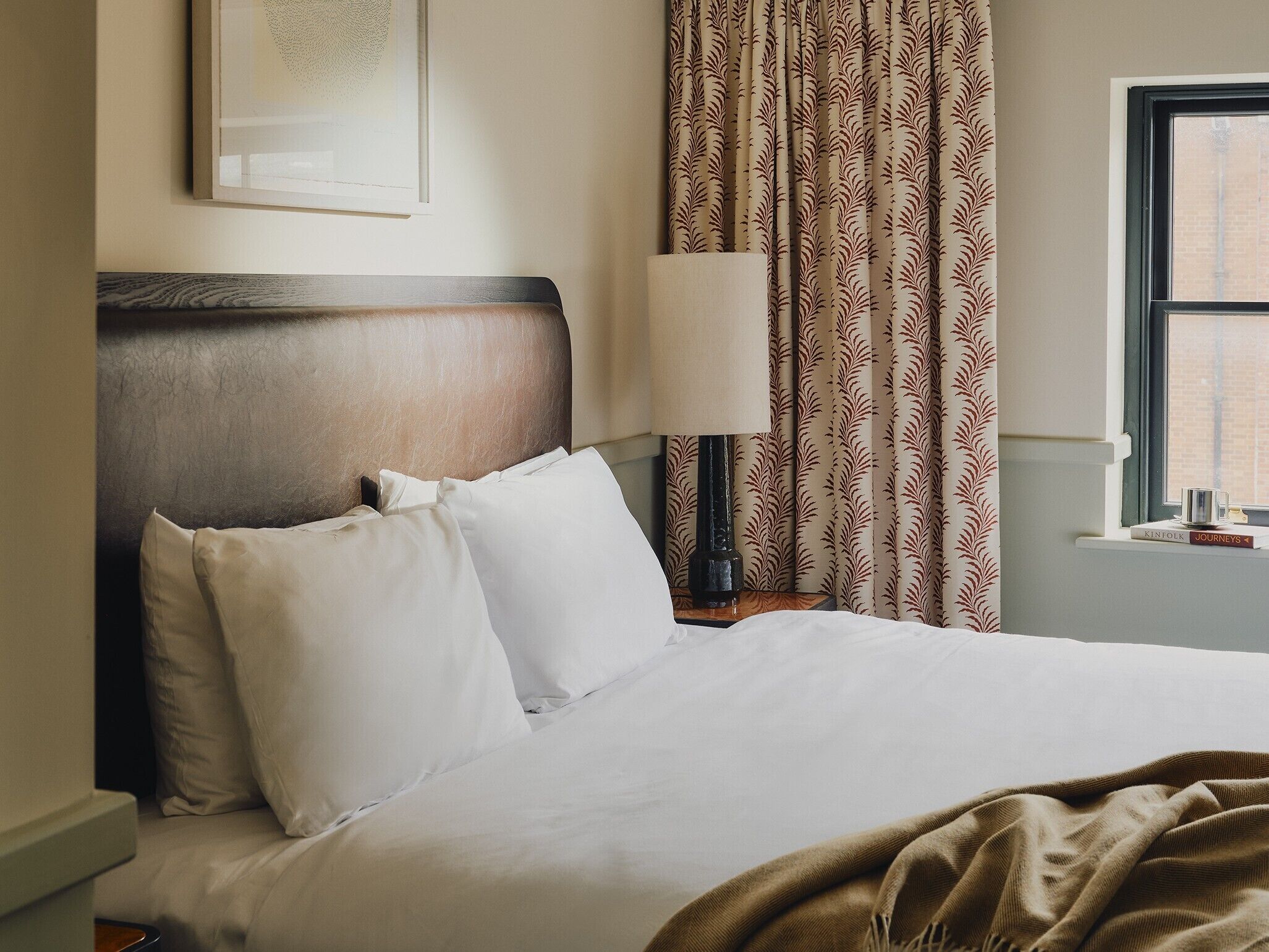 Townhouse Suite | Premium bedding, pillow-top beds, minibar, in-room safe
