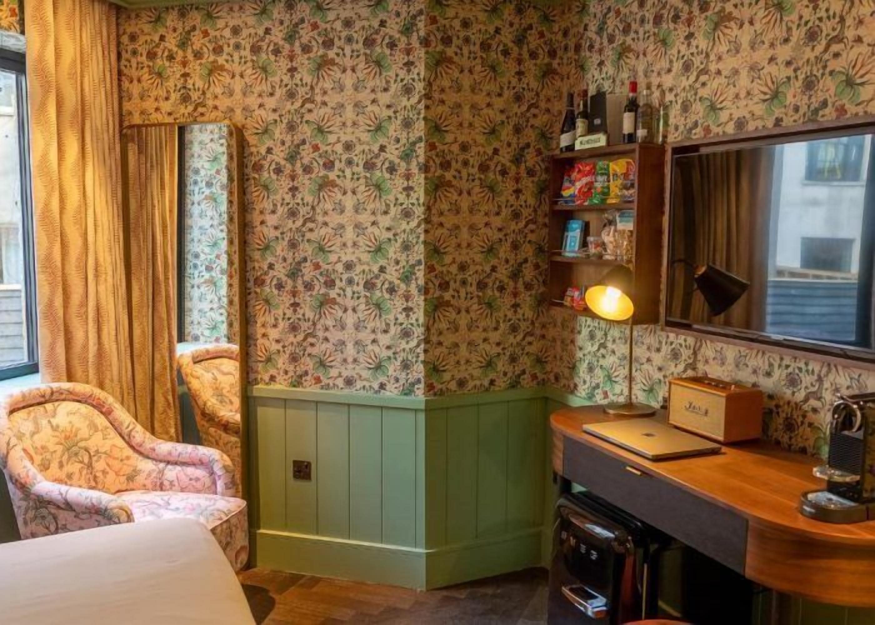 townhouse double room | egyptian cotton sheets, premium bedding, pillow-top beds, minibar