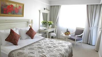 Chambre Double Standard | Literie de qualité supérieure, minibar, coffres-forts dans les chambres