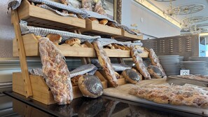 Daily buffet breakfast for a fee - Demir Hotel (Diyarbakir)