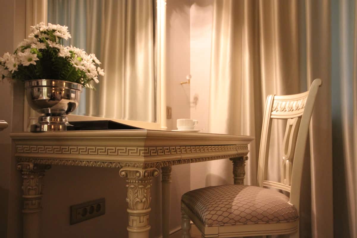 1 bedroom, premium bedding, minibar, in-room safe