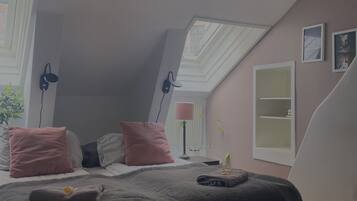 Comfort dubbelrum - delat badrum | Mörkläggningsgardiner, strykjärn/strykbräda och gratis wi-fi