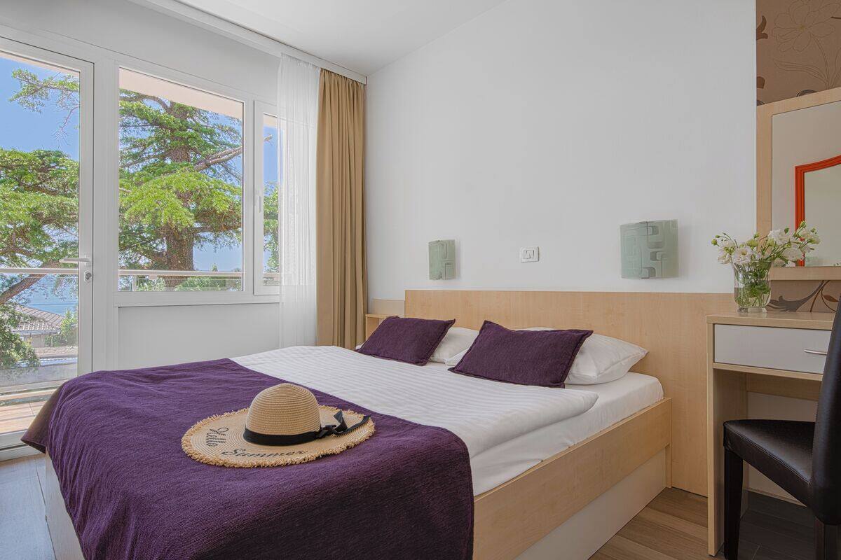 Desk, blackout curtains, free cots/infant beds, free WiFi