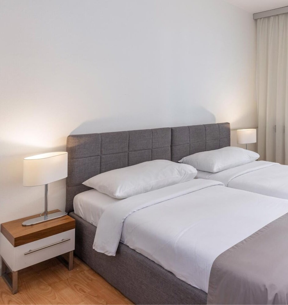 2 Star Hotels
