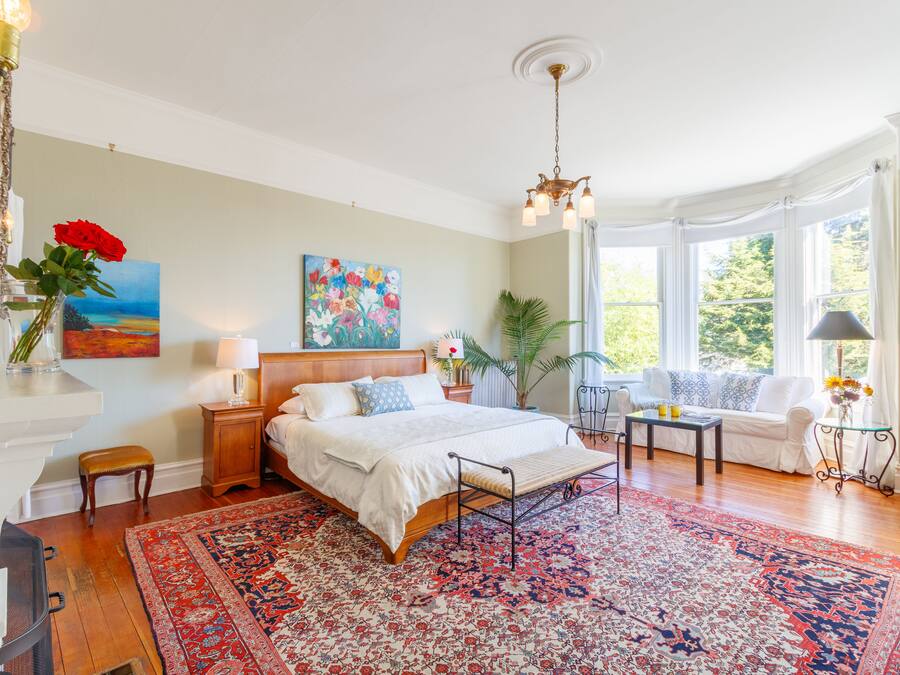 Suite, 2 kamar tidur, balkon, pemandangan samudra | Didekorasi berbeda-beda dan dilengkapi dengan perabotan berbeda-beda