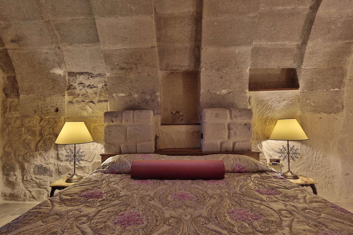 Suite | Minibar, individually decorated, individually furnished
