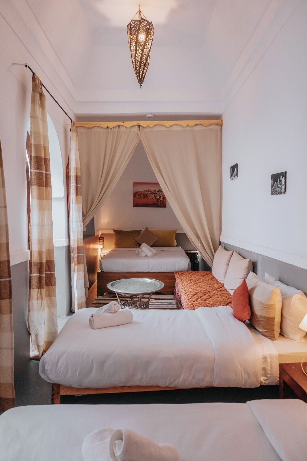 Photo - Riad White Flowers